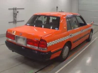 Toyota CROWN COMFORT лот № 10301 оценка R  с аукциона в Японии 1