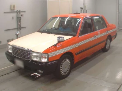 Toyota CROWN COMFORT  с аукциона в Японии