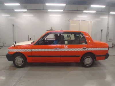 Toyota CROWN COMFORT  с аукциона в Японии