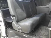 Toyota HIACE VAN лот № 36135 оценка 5  с аукциона в Японии 9