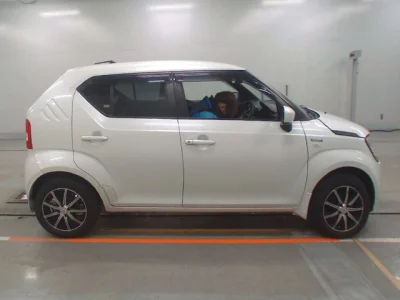 Suzuki IGNIS  с аукциона в Японии