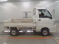 Daihatsu HIJET TRUCK лот № 575 оценка 3.5  с аукциона в Японии 2