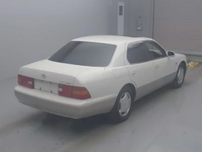 Toyota CELSIOR  с аукциона в Японии