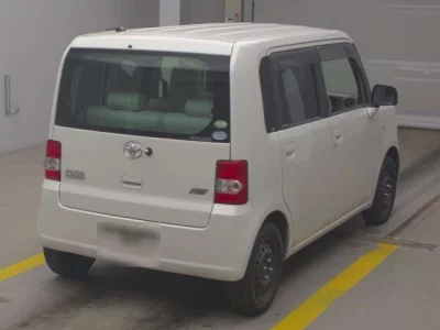 Toyota PIXIS SPACE  с аукциона в Японии