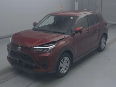 Toyota RAIZE  с аукциона в Японии