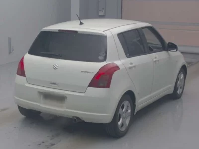Suzuki SWIFT  с аукциона в Японии