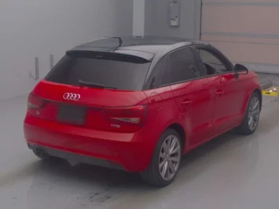 Audi A1  с аукциона в Японии