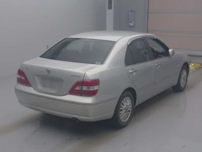 Toyota BREVIS  с аукциона в Японии