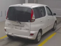 Toyota FUNCARGO лот № 4060 оценка R  с аукциона в Японии 1