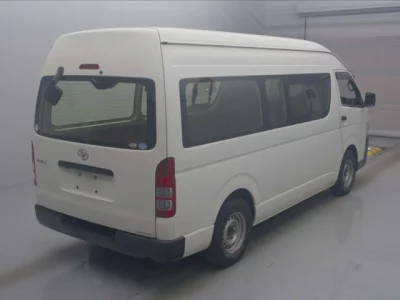 Toyota HIACE VAN  с аукциона в Японии