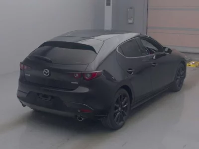 Mazda MAZDA3  с аукциона в Японии