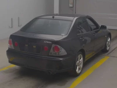 Toyota ALTEZZA  с аукциона в Японии