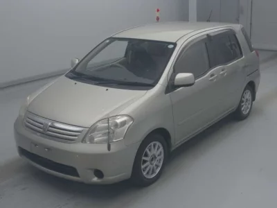 Toyota RAUM