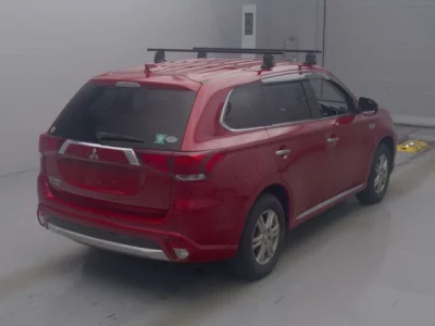 Mitsubishi OUTLANDER PHEV