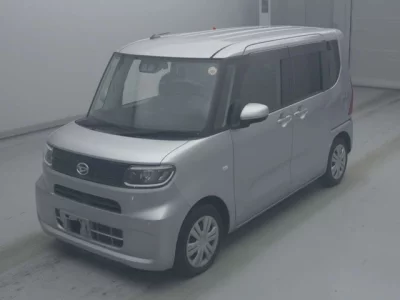 Daihatsu TANTO  с аукциона в Японии