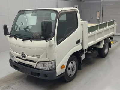 Toyota DYNA  с аукциона в Японии