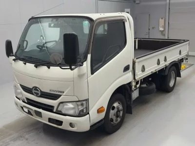 Hino DUTRO  с аукциона в Японии