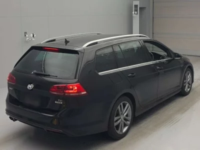 Volkswagen GOLF VARIANT