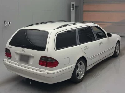 Mercedes-Benz E CLASS WAGON