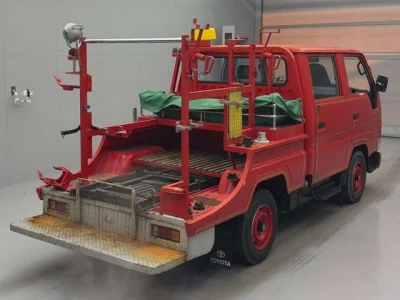 Toyota DYNA  с аукциона в Японии