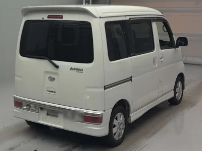 Daihatsu Atrai Wagon  с аукциона в Японии