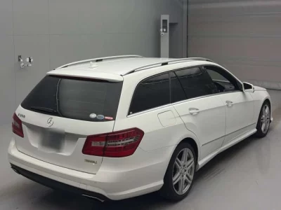 Mercedes-Benz E CLASS WAGON
