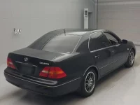 Toyota CELSIOR лот № 6111 оценка RA  с аукциона в Японии 1