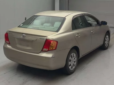Toyota COROLLA AXIO  с аукциона в Японии