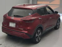 Nissan KICKS лот № 2148 оценка 4.5  с аукциона в Японии 1