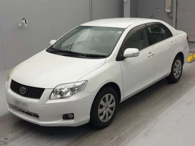 Toyota COROLLA AXIO  с аукциона в Японии