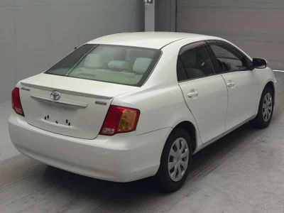 Toyota COROLLA AXIO  с аукциона в Японии
