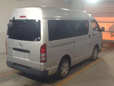 Toyota HIACE VAN  с аукциона в Японии
