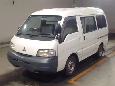 Mitsubishi DELICA
