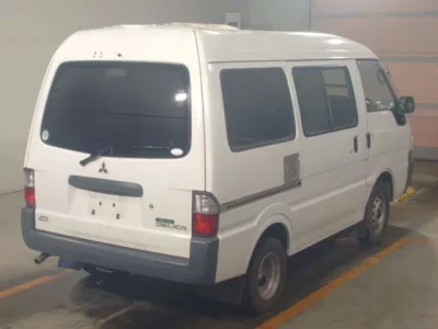 Mitsubishi DELICA