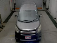 Toyota NOAH лот № 2021 оценка 3.5  с аукциона в Японии 5