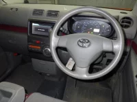 Toyota PIXIS SPACE лот № 3064 оценка 3  с аукциона в Японии 2