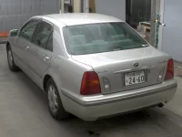 Toyota PROGRES лот № 2043 оценка R  с аукциона в Японии 1