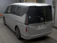 Nissan SERENA лот № 6017 оценка R  с аукциона в Японии 1