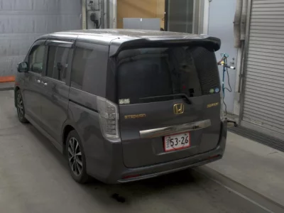 Honda STEP WAGON