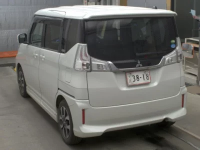Mitsubishi DELICA D2