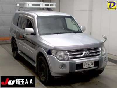 Mitsubishi PAJERO