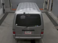 Mazda BONGO VAN лот № 3121 оценка 3.5  с аукциона в Японии 6