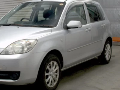 Mazda DEMIO  с аукциона в Японии