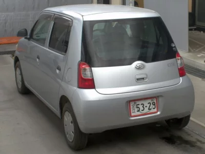 Daihatsu Esse