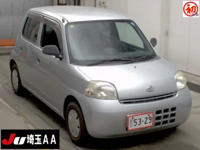 Daihatsu Esse
