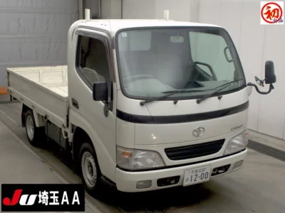 Toyota DYNA  с аукциона в Японии