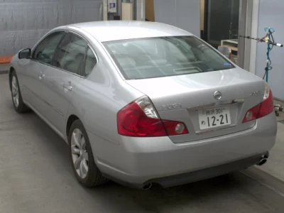 Toyota PRIUS PHV  с аукциона в Японии