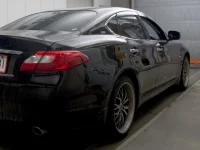 Nissan FUGA лот № 17101 оценка 3.5  с аукциона в Японии 3