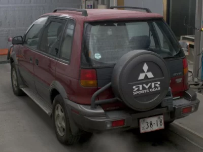 Mitsubishi RVR