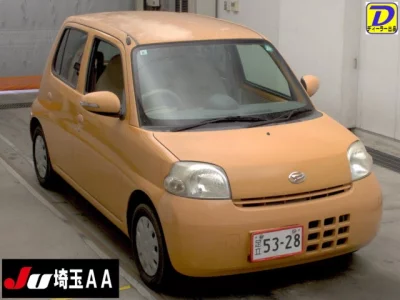 Daihatsu Esse